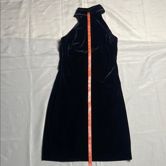 RALPH LAUREN Elegant Black Velvet Halter Dress - Picture 7 of 12